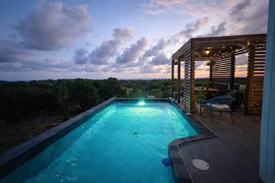 The Sky Pool Villa Retreat